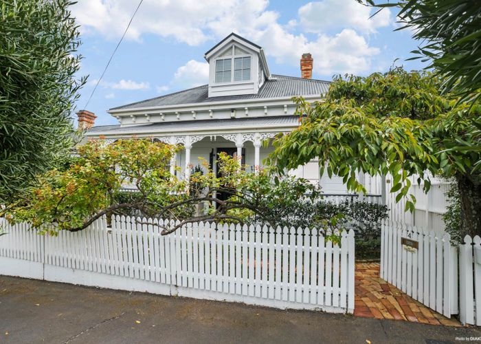  at 4 Elam Street, Parnell, Auckland