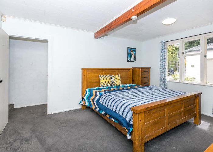  at 36 Marshall Street, Fairfield, Hamilton