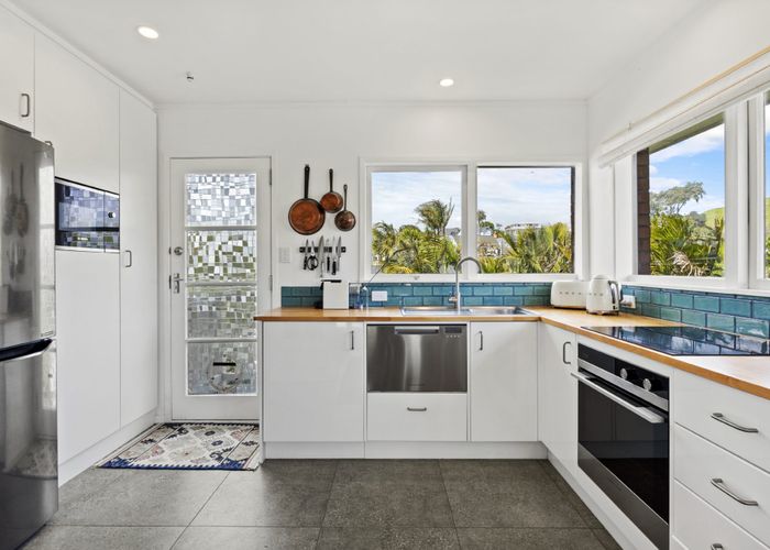  at 4/5 Cambria Road, Devonport, Auckland