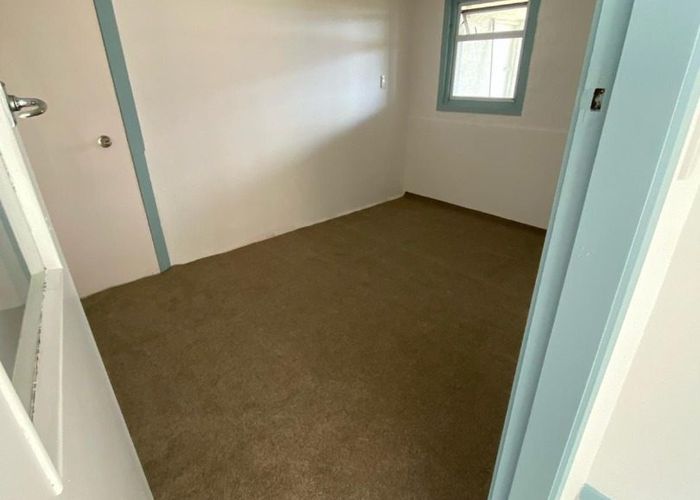  at 4287 Great North Road, Glendene, Auckland