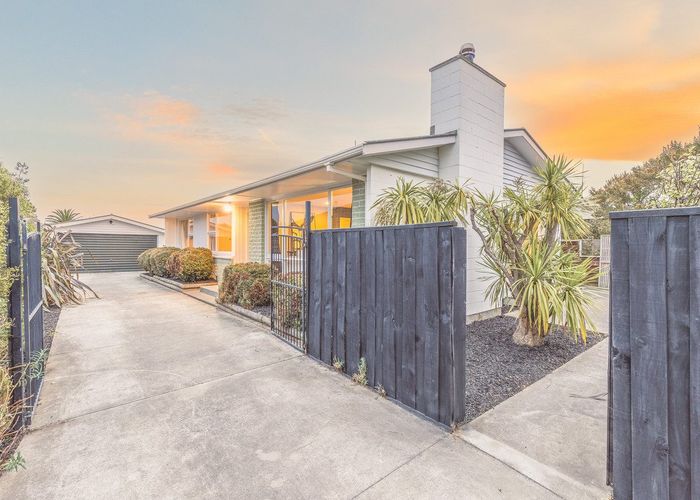  at 34 Royalist Avenue, North New Brighton, Christchurch City, Canterbury