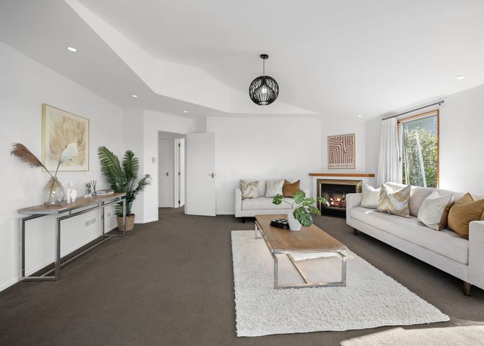 at 2C Braemar Road, Rothesay Bay, Auckland