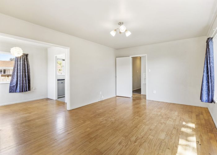  at 250 Birkdale Road, Birkdale, Auckland