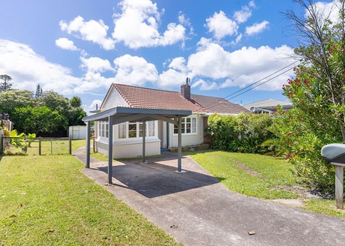  at 1 Handley Avenue, Narrow Neck, North Shore City, Auckland