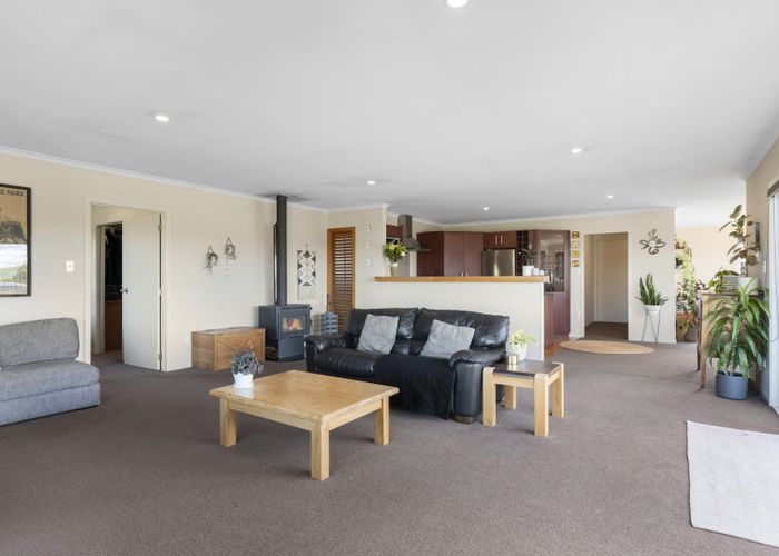  at 4 Silich Street, Acacia Bay, Taupo