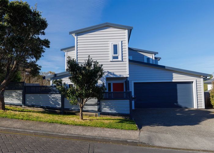  at 59 Erlestoke Crescent, Churton Park, Wellington