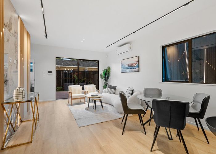  at 2/12 Maunu Road, Papatoetoe, Manukau City, Auckland