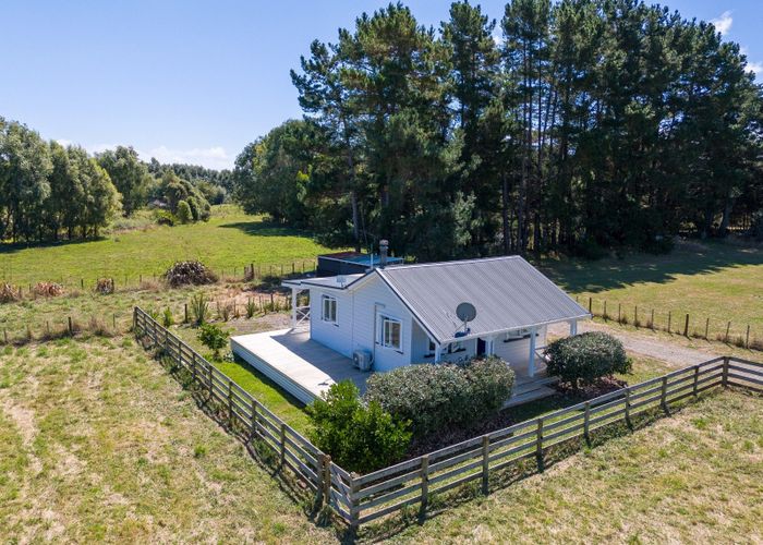 For sale 103A Waikawa Beach Road, Manakau, Horowhenua, Manawatu