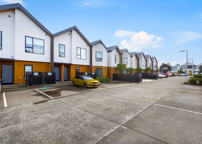  at 6/117 Buckley Avenue, Hobsonville, Waitakere City, Auckland