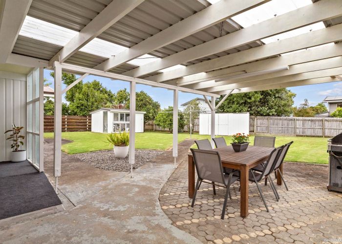  at 112 Racecourse Road, Waiuku, Waiuku