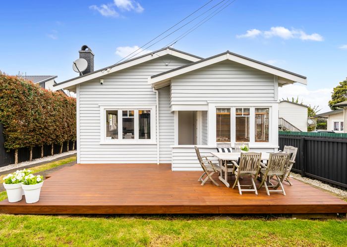  at 17 Hokonui Road, Otahuhu, Auckland
