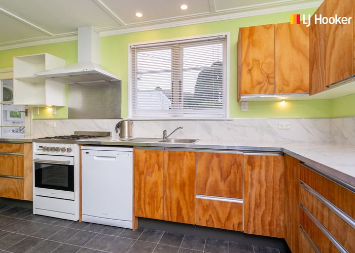  at 31 Kauri Street, Ravensbourne, Dunedin
