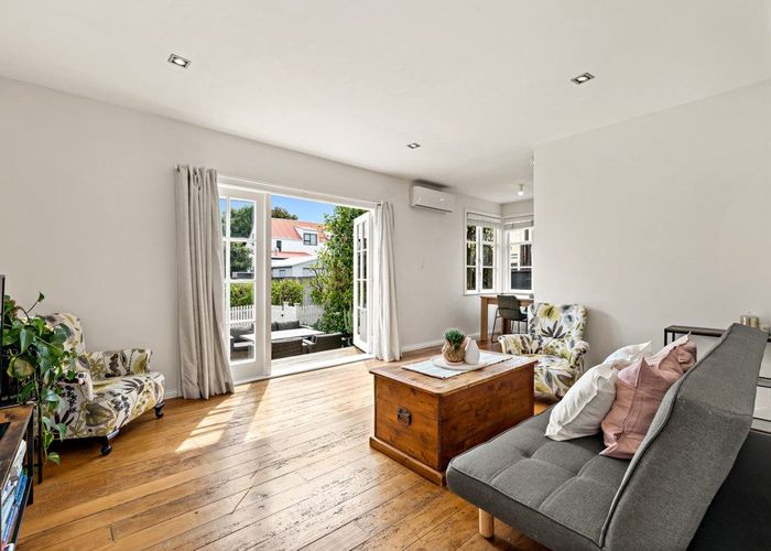  at 15 Range View Road, Mount Albert, Auckland City, Auckland