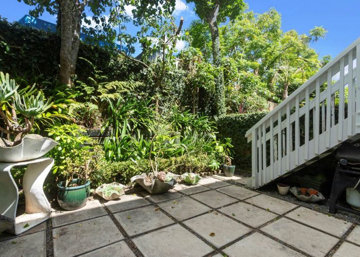  at 2/50 Livingstone Street, Grey Lynn, Auckland