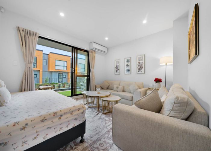  at 16 Fantail Place, Avondale, Auckland City, Auckland