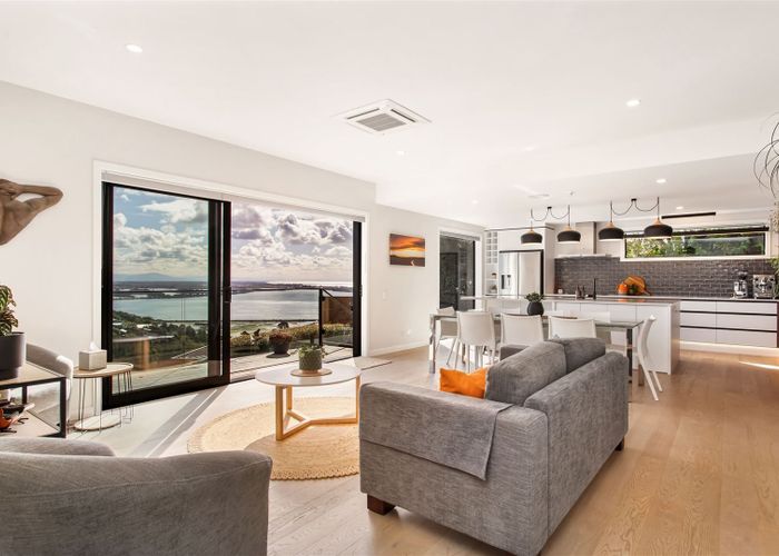  at 2 John Monck Lane, Redcliffs, Christchurch