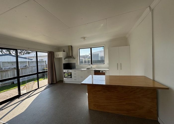  at 104 Centennial Avenue, Waitara, Waitara