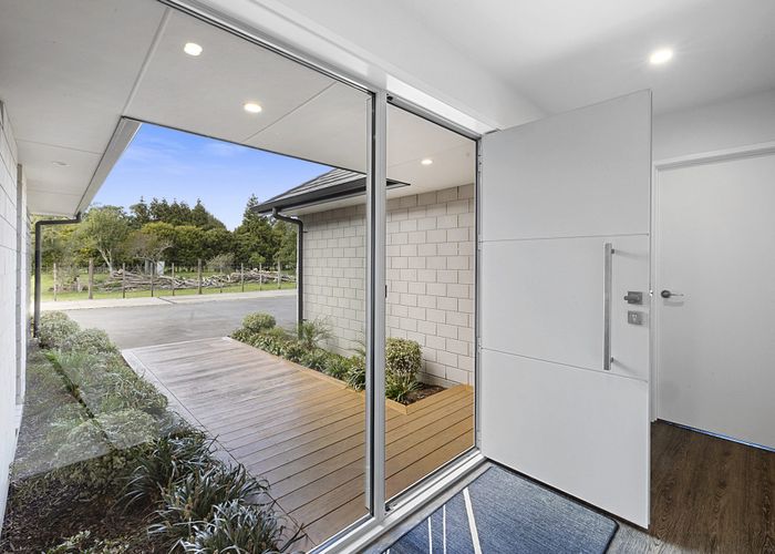  at 7 Tupare Place, Highlands Park, New Plymouth, Taranaki