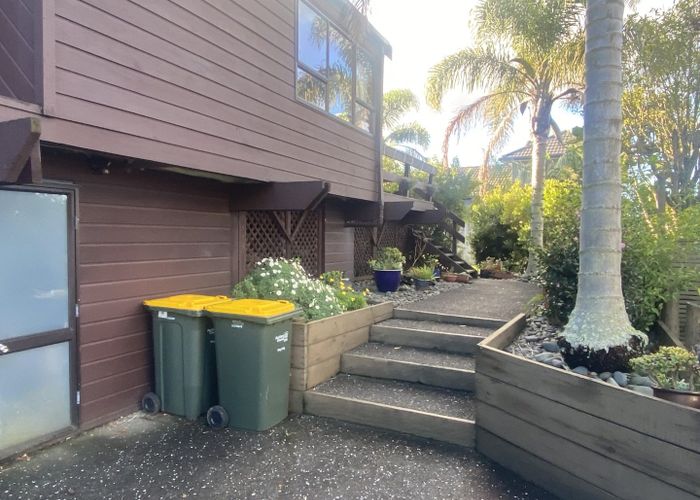  at 44 Redwing Street, Browns Bay, Auckland