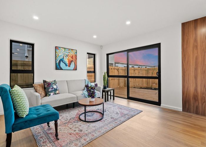  at 1/32 Tapuwae Way, Mangere Bridge, Manukau City, Auckland