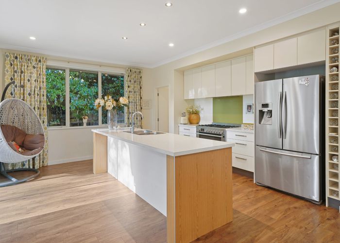 Free property data for 15 Thorrington Road, Cashmere, Christchurch