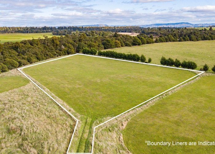  at 8 Horopito Heights, Horopito