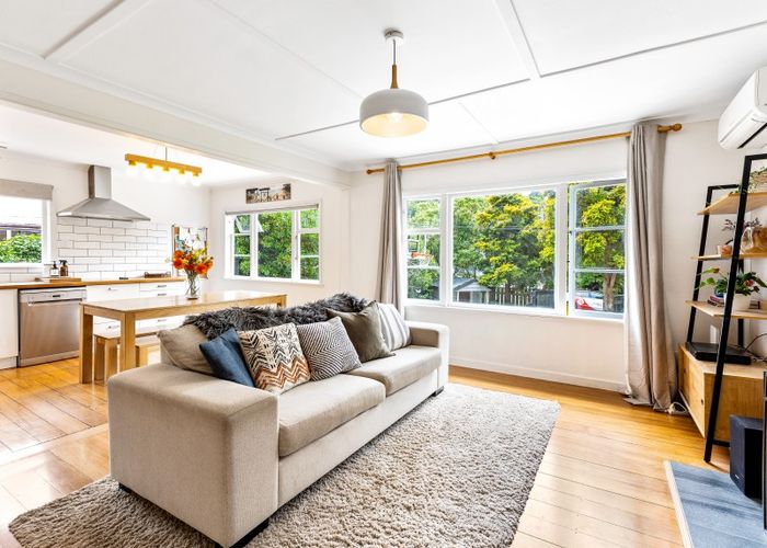  at 39 Rawhiti Street, Stokes Valley, Lower Hutt