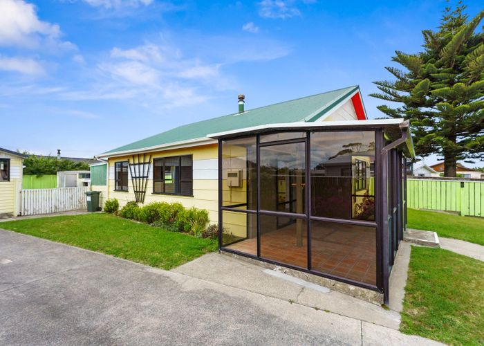  at 13 Hewson Crescent, Otaki Beach, Otaki