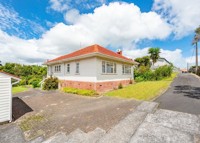  at 35 Matata Street, Blockhouse Bay, Auckland City, Auckland
