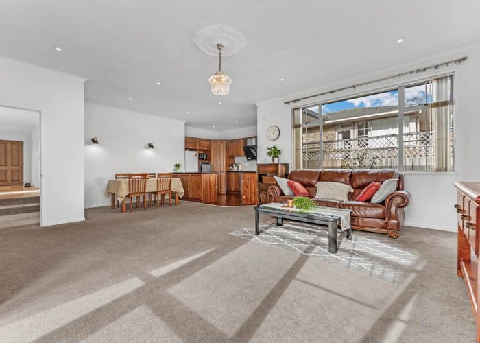  at 12 Snell Place, Pakuranga, Auckland