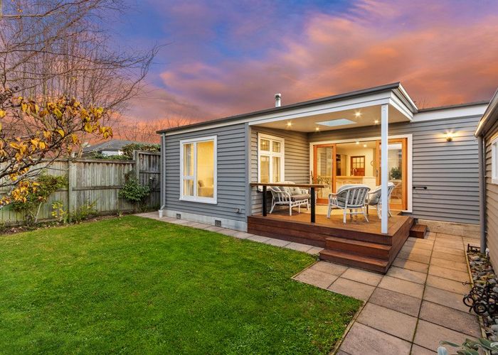  at 8 Rayburn Avenue, Papanui, Christchurch
