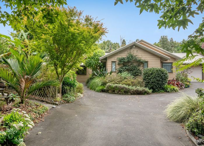  at 1688 South Head Road, Helensville