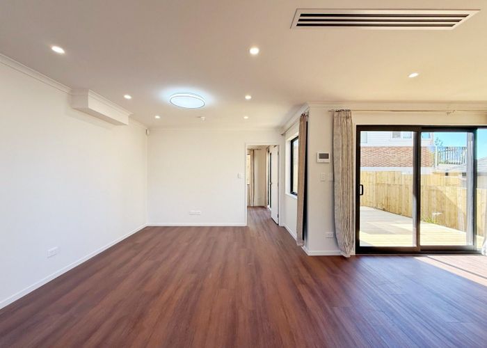  at 8A Downsview Road, Pakuranga Heights, Manukau City, Auckland