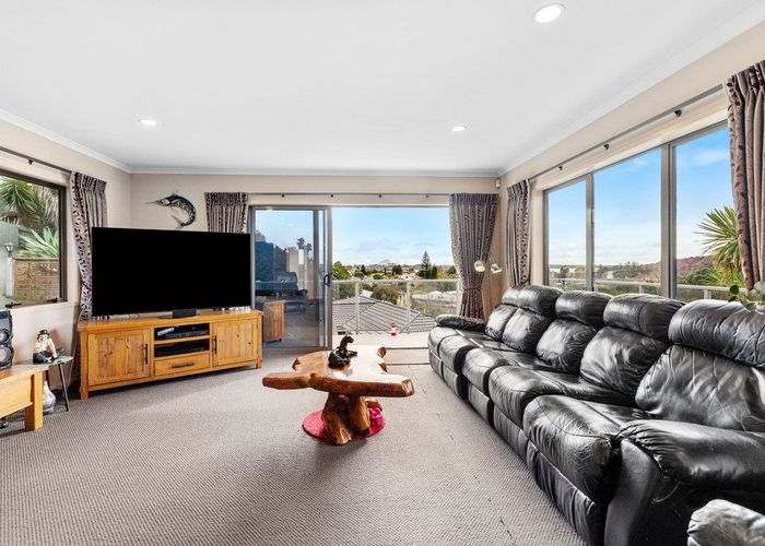  at 39 Homestead Place, Welcome Bay, Tauranga, Bay Of Plenty