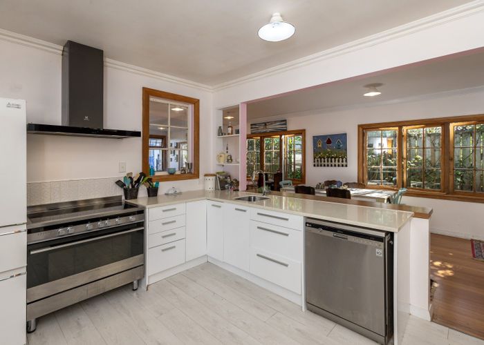  at 5 Golf Road, Paraparaumu Beach, Kapiti Coast, Wellington