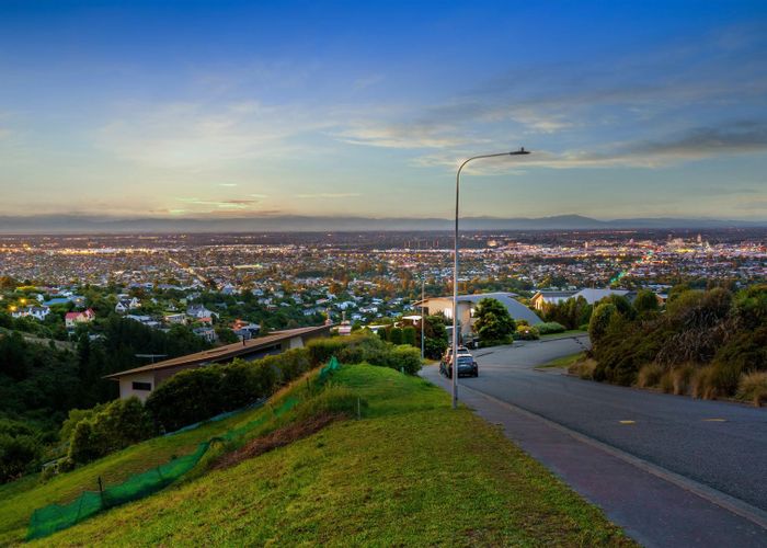  at 69 Longhurst Terrace, Cashmere, Christchurch