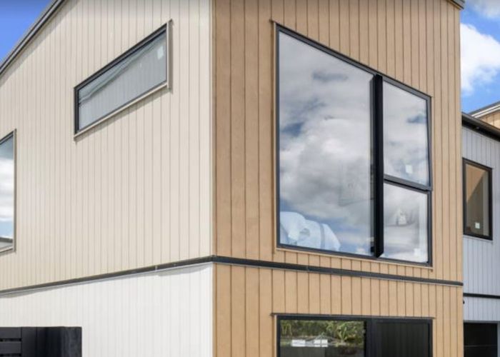  at 10E Bagnall Avenue, Point England, Auckland