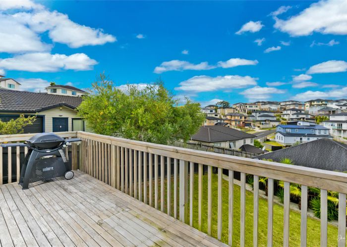  at 18 Virginia Street, Henderson, Auckland