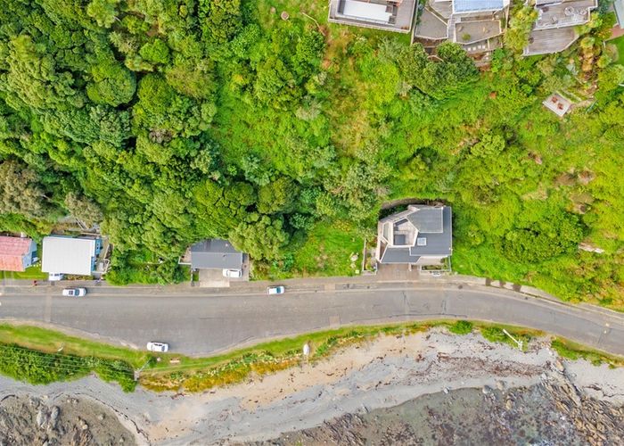  at 74 Moana Road, Plimmerton, Porirua