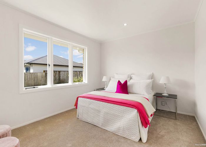  at 2/4 Fleming Street, Manurewa East, Auckland