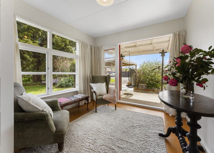  at 12 Queen Street, Pahiatua