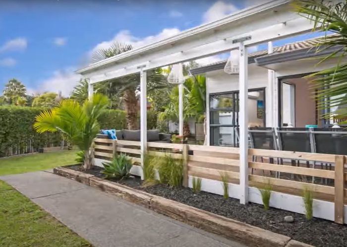  at 1 Chiania Place, Somerville, Manukau City, Auckland