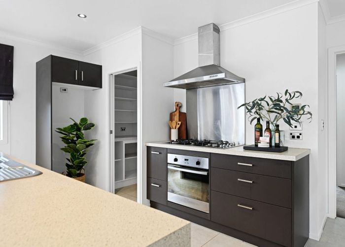  at 3 Cleeve Close, Huntington, Hamilton