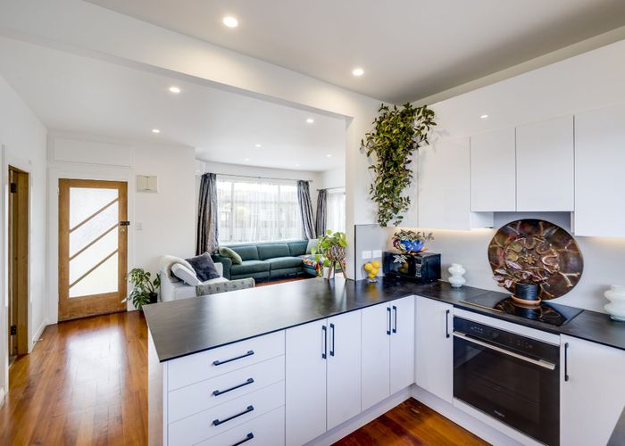  at 1/404 Gloucester Street, Taradale, Napier, Hawke's Bay