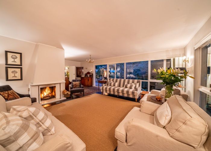  at 9 Chatsworth Road, Silverstream, Upper Hutt, Wellington
