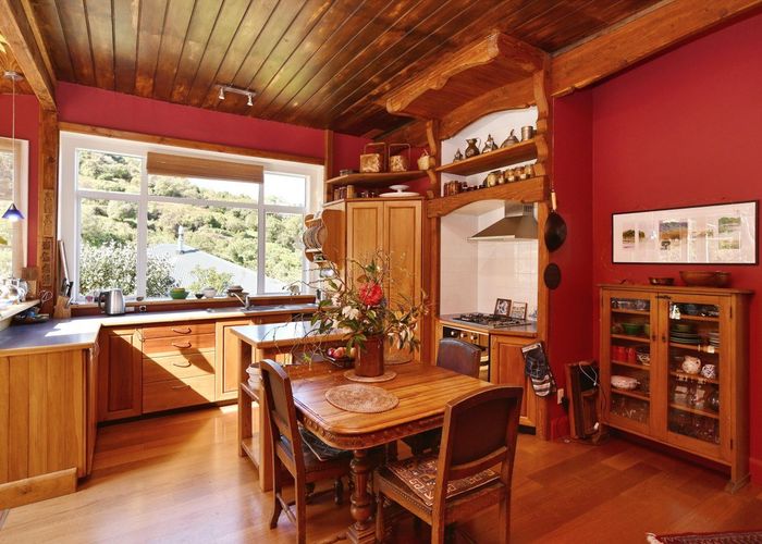  at 4 Somes Road, Lyttelton, Banks Peninsula, Canterbury