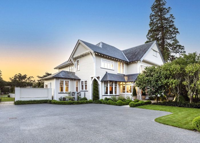  at 5 Saint Barnabas Lane, Fendalton, Christchurch City, Canterbury