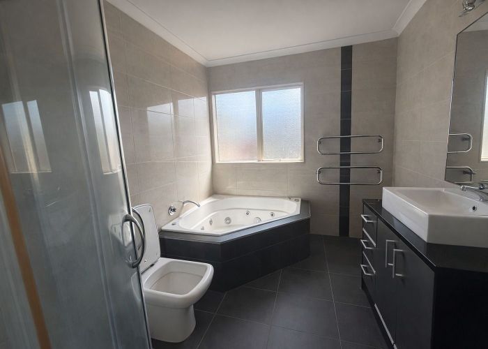  at 22 Kestev Drive, Flat Bush, Manukau City, Auckland