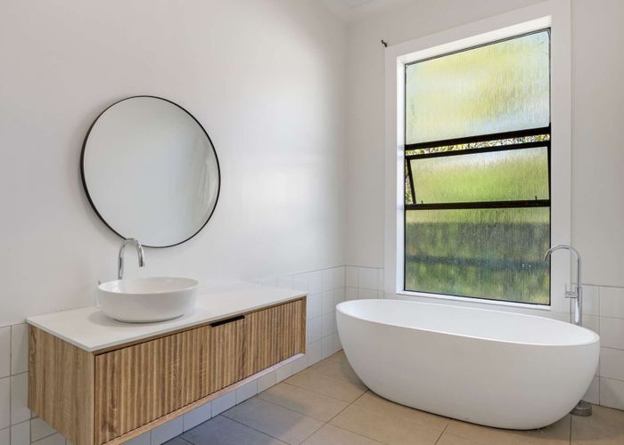  at 2 Cobden Street, Gisborne, Gisborne