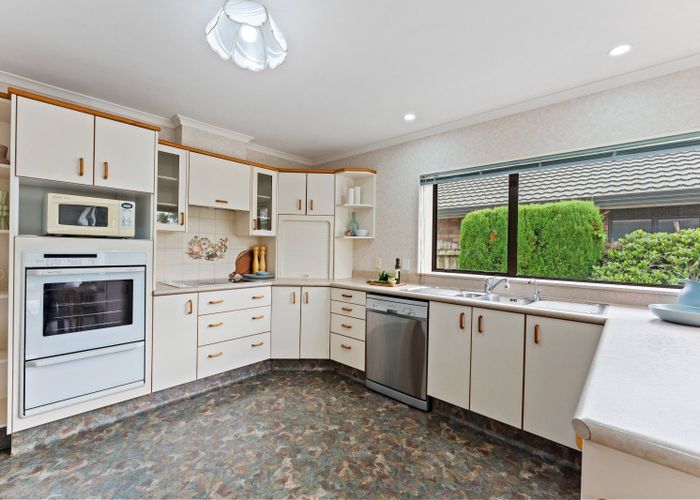  at 11 Rosebank Avenue, Kelvin Grove, Palmerston North